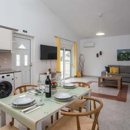 Margerita 2 Bedroom 阿斯格罗