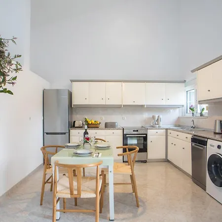 Apartment Margerita 2 Bedroom Asgourou