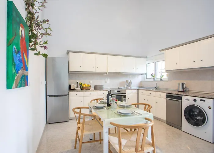 Margerita 2 Bedroom 아파트 *